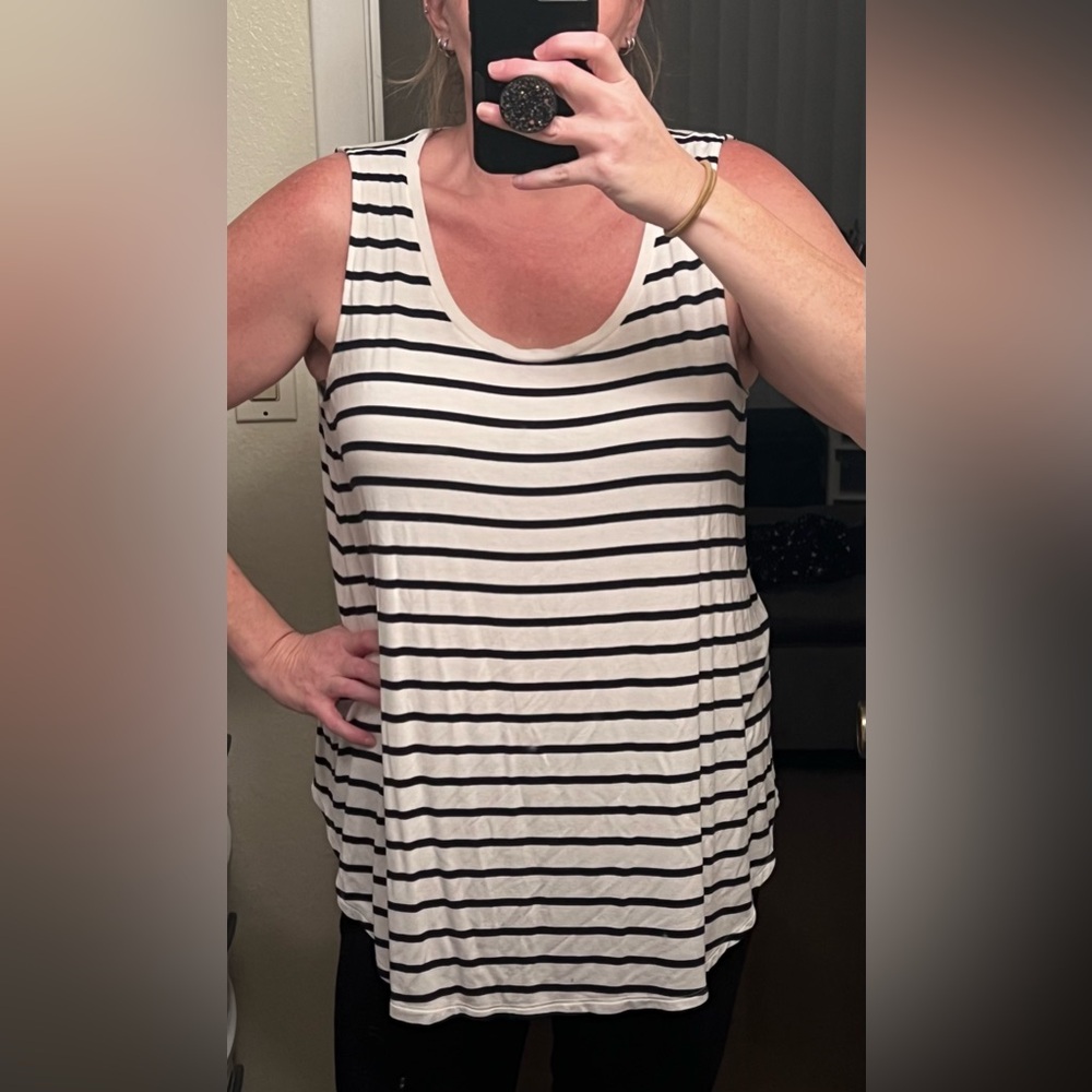 XL OLD NAVY LUXE TANK - white and dark navy striped tank